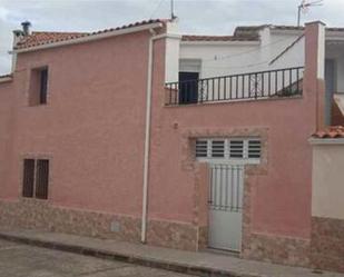 Vista exterior de Casa o xalet en venda en Aliseda amb Terrassa