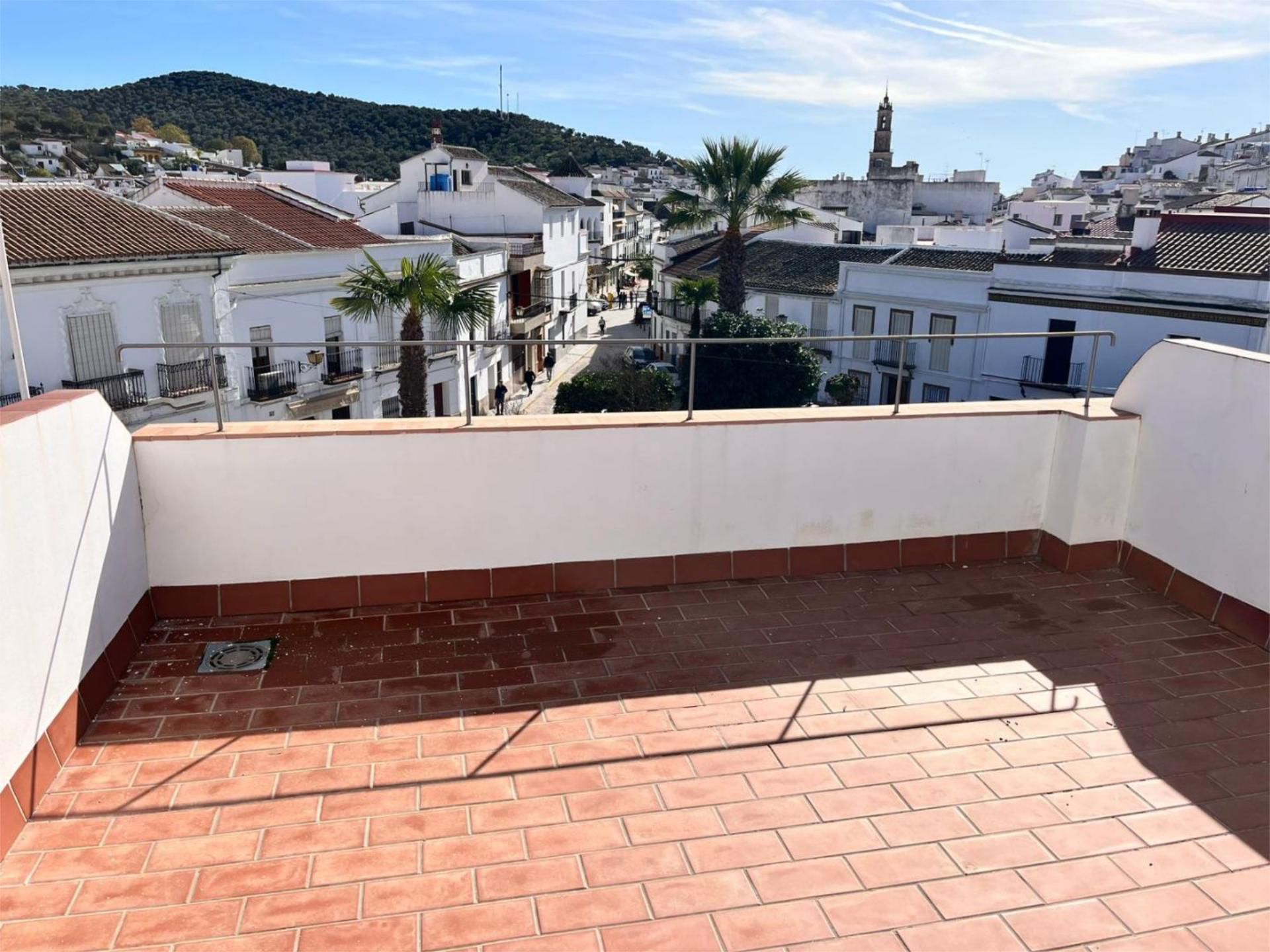 Vista exterior de Casa adosada en venda en Constantina