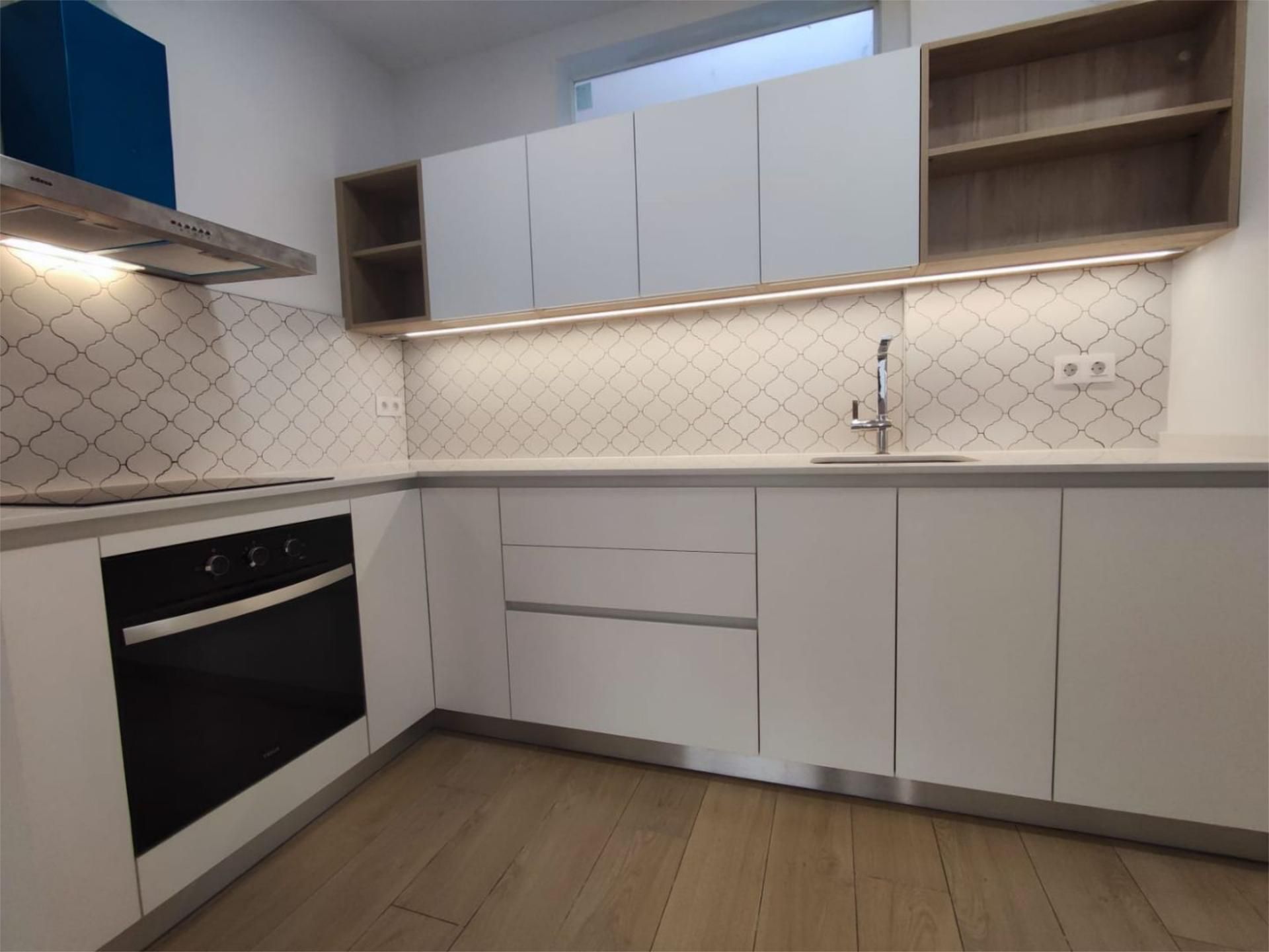 Kitchen of Flat for sale in Badalona  with Air Conditioner