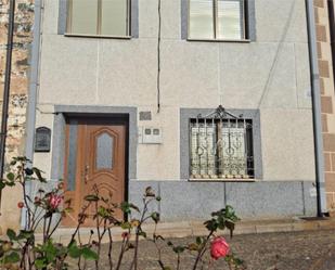 Exterior view of Single-family semi-detached for sale in Santibáñez de la Peña