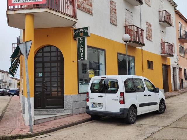 Local comercial en Alquiler en Calle los Talleres, 1 en Losar de la Vera