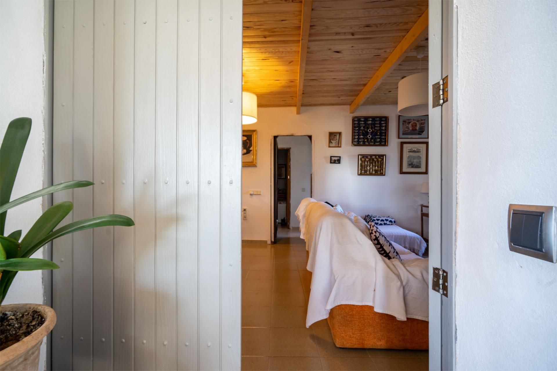 Bedroom of Flat for sale in Sineu  with Air Conditioner, Private garden and Parquet flooring