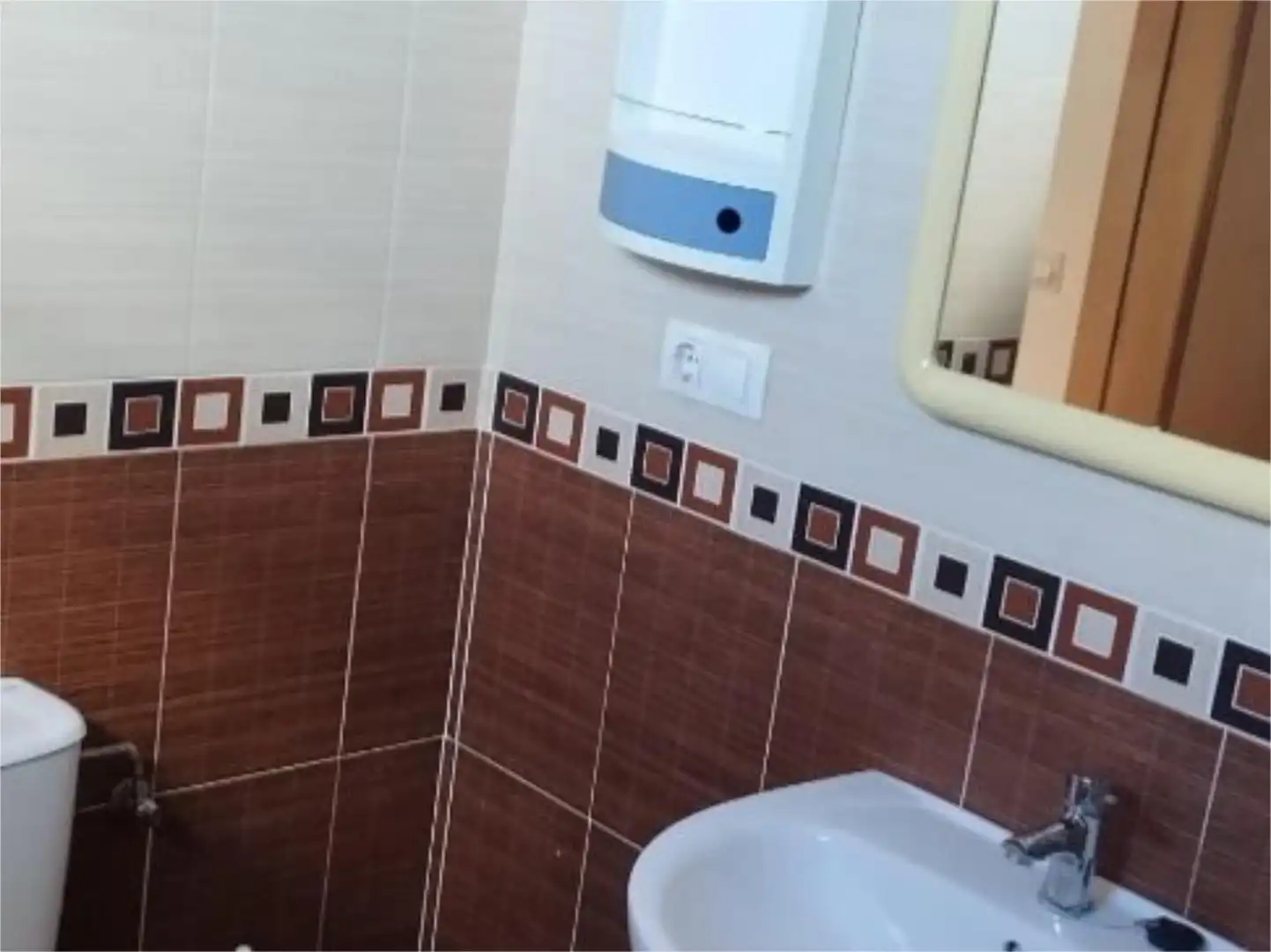 Piso de alquiler en Carretera Trascastrillo, 29, Quintanar de la Sierra Baño de Piso de alquiler en Quintanar de la Sierra con Calefacción, Parquet y Amueblado