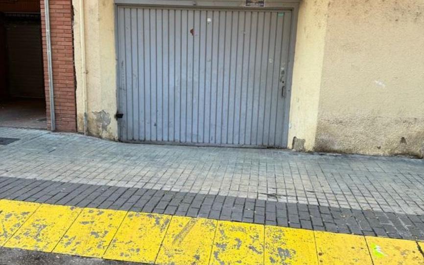 Garage to rent in Carrer Nadal Meroles, 11, Príncep de Viana - Clot -Xalets Humbert Torres, Lleida - image 1 Photo 1 of Garage to rent in Carrer Nadal Meroles, 11, Príncep de Viana - Clot -Xalets Humbert Torres, Lleida