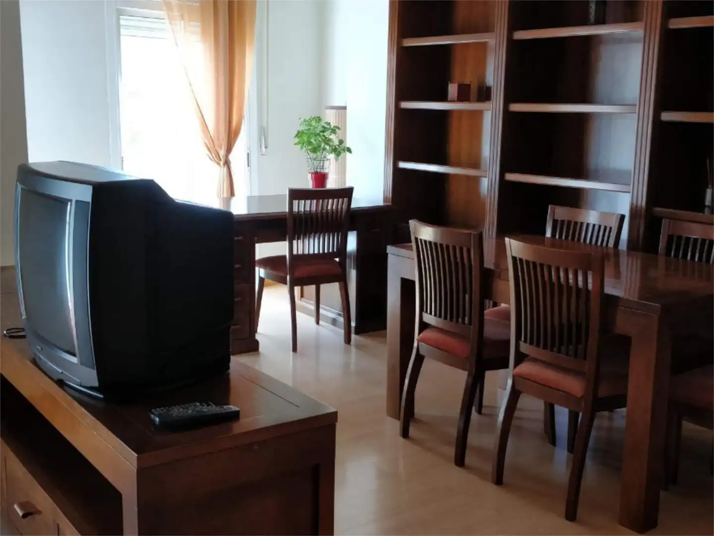 Flat for sale in Avenida Calvo Sotelo, 13, Centro Ciudad Living room of Flat for sale in Plasencia with Air Conditioner, Heating and Parquet flooring
