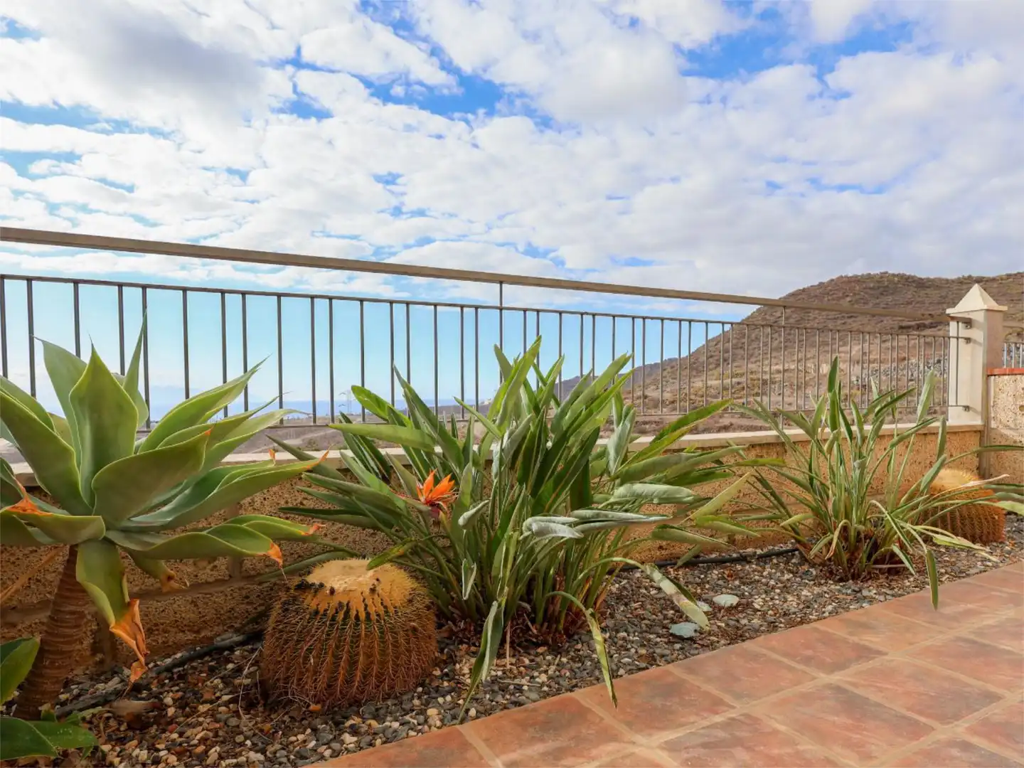 Einfamilien-Reihenhaus zum Verkauf in Calle Tinguafaya, 42, Chayofa Terrasse von Einfamilien-Reihenhaus zum Verkauf in Arona mit Terrasse und Balkon