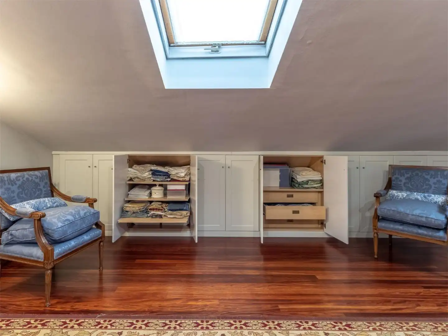 Duplexes for sale in Kale Barria, 1, Casco Viejo Bedroom of Duplexes for sale in Bilbao with Heating and Community parking
