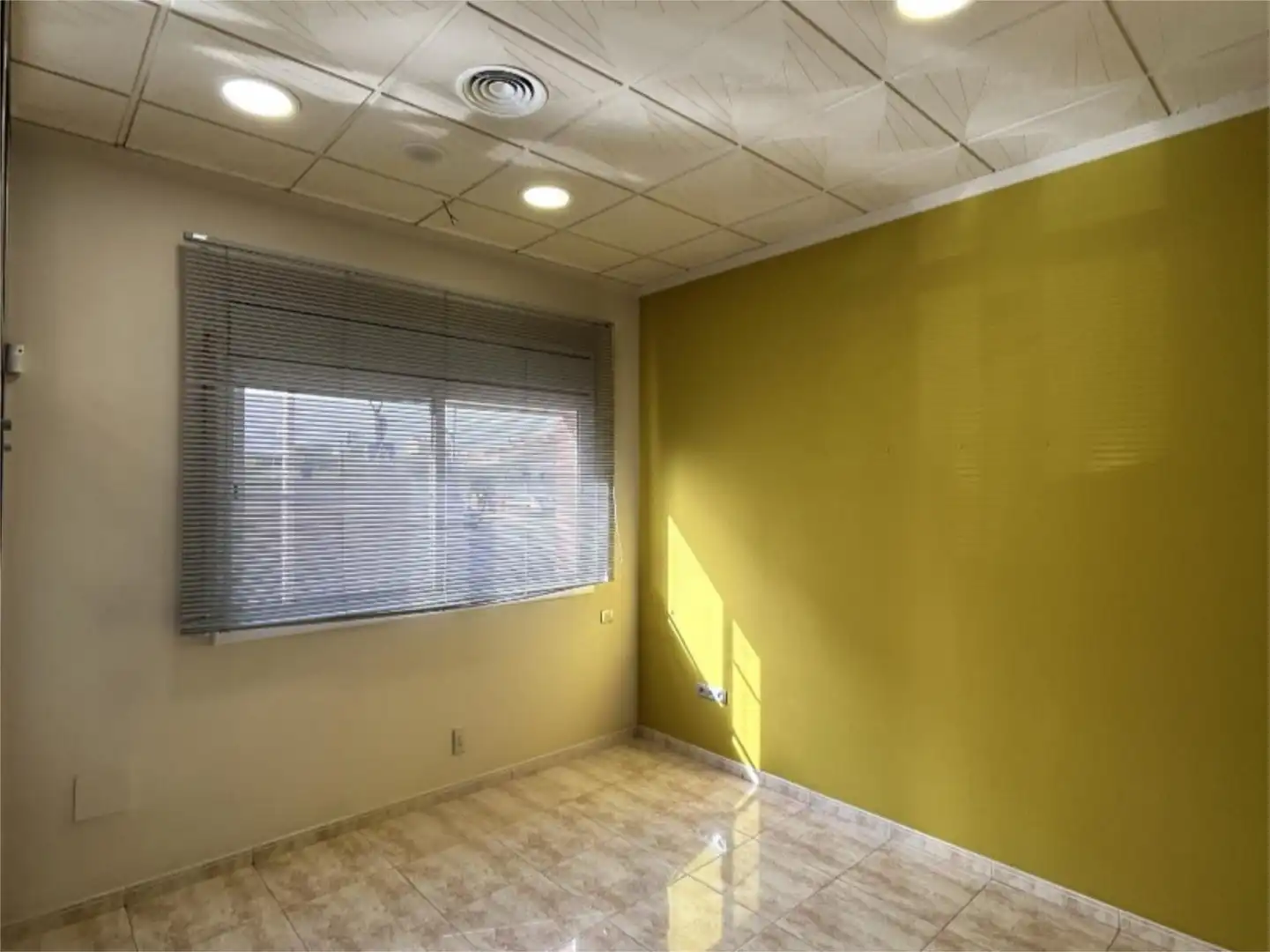Office for rent in Carrer Mossèn Sol, 71, L'Aldea Office for rent in L'Aldea