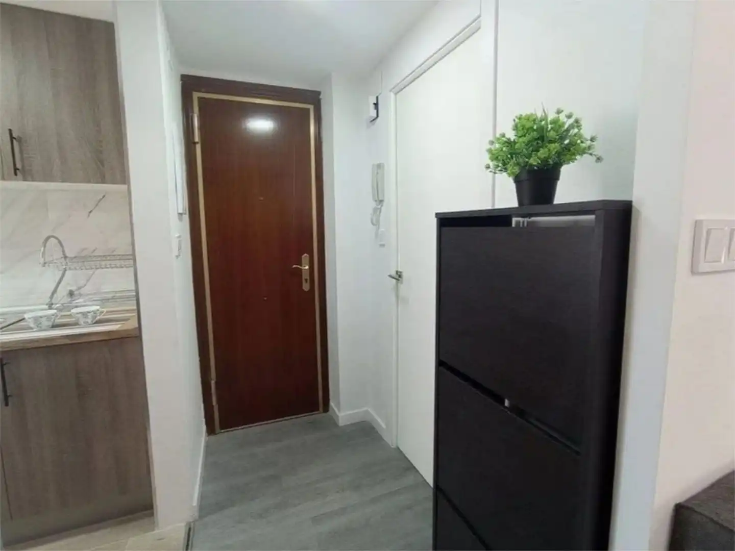 Habitación en Avinguda de la Mare de Déu de Montserrat, 241, El Guinardó Piso para compartir en Barcelona con Aire acondicionado, Calefacción y Parquet