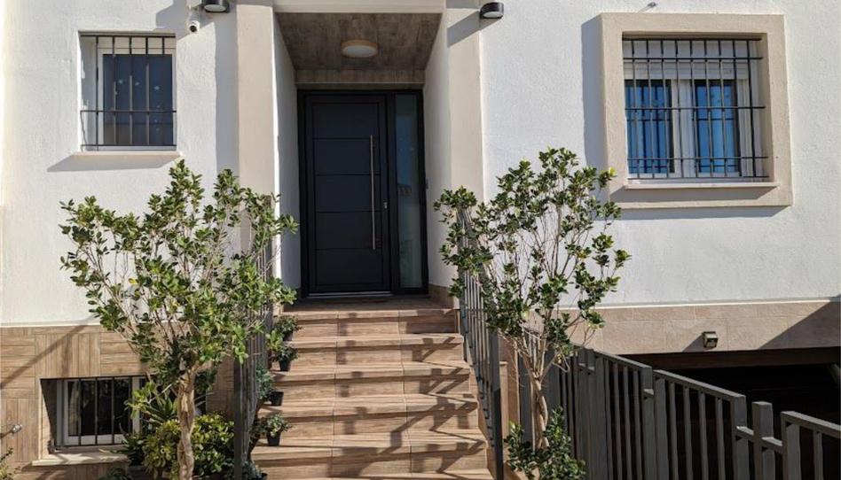 Foto 1 de Casa adosada en venda a Calle Madroño, 26, Lebrija, Sevilla