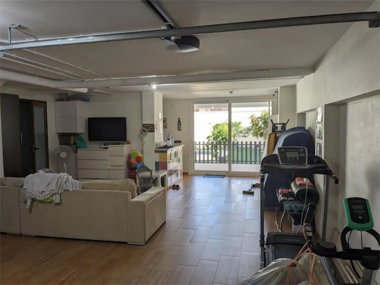 Einfamilien-Reihenhaus zum Verkauf in Calle Madroño, 26, Lebrija Einfamilien-Reihenhaus zum Verkauf in Lebrija mit Klimaanlage, Heizung und Privatgarten