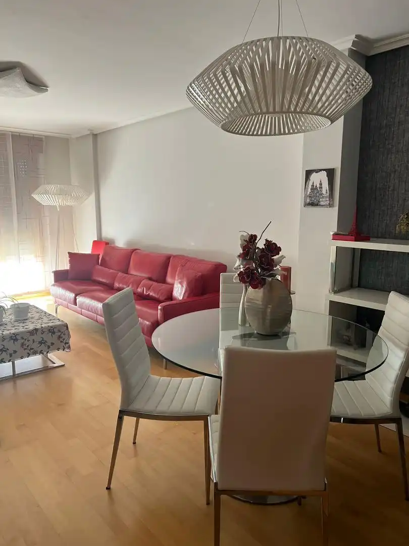 Piso en venta en Calle Pozo Albar, 5, La Florida - San Pedro Sala de estar de Piso en venta en Soria Capital con Trastero, Parking comunitario y Balcón