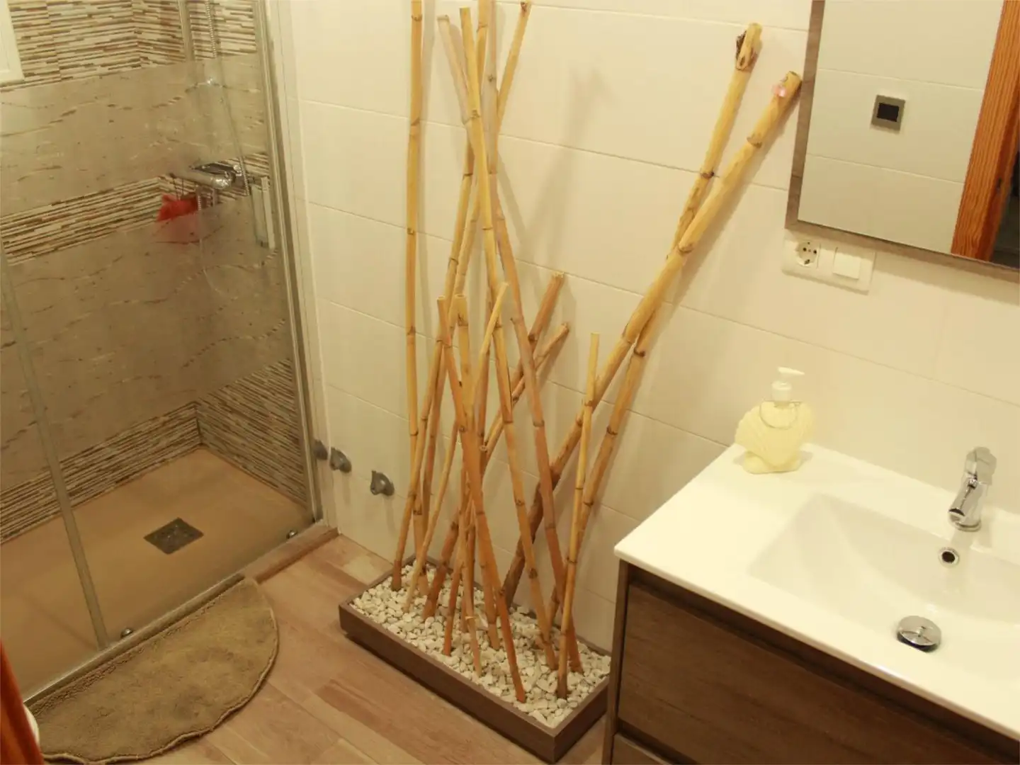 Bathroom of Detached homes for sale in Villanueva del Ariscal  with Air Conditioner, Terrace and Balcony