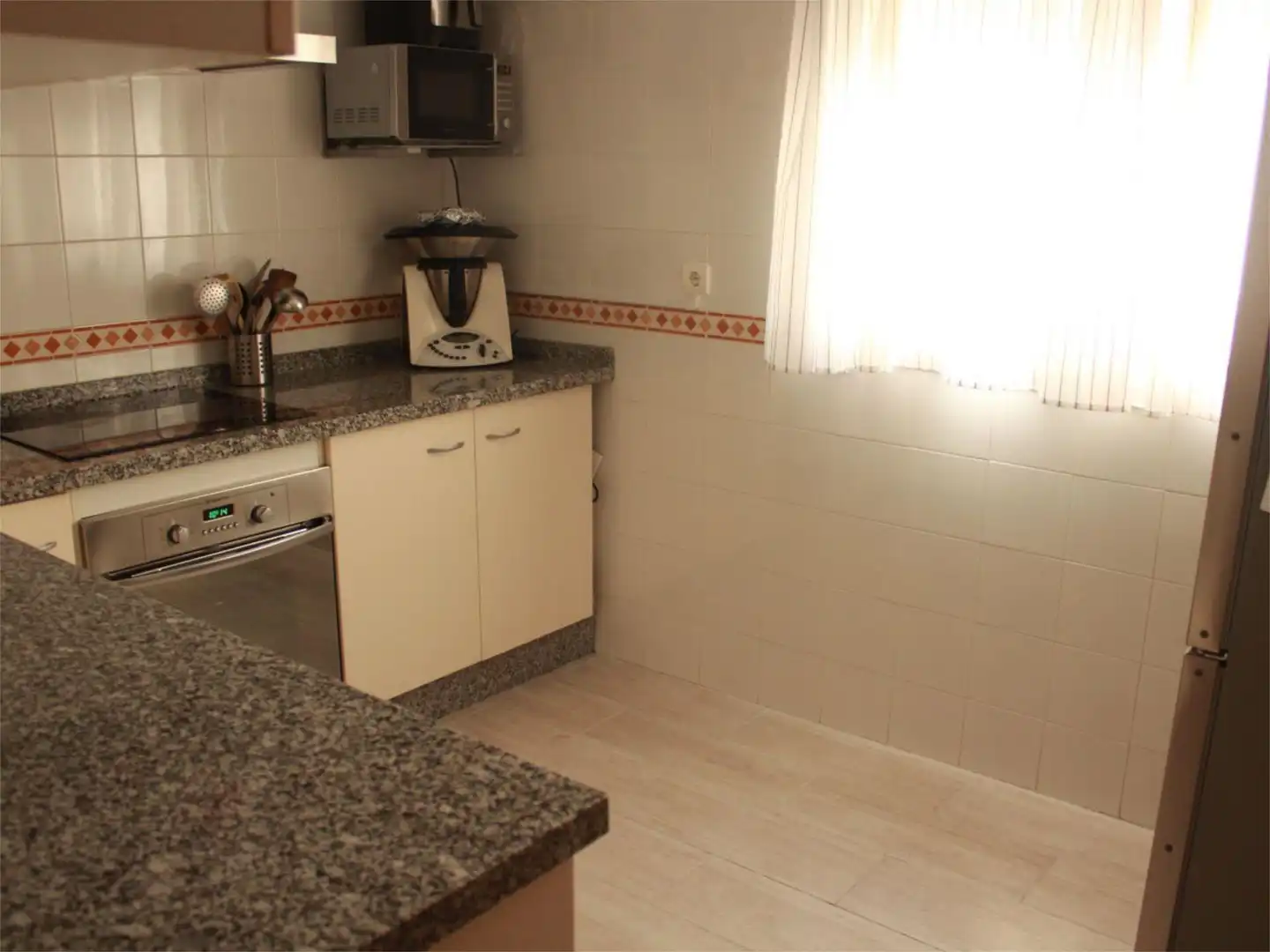 Kitchen of Detached homes for sale in Villanueva del Ariscal  with Air Conditioner, Terrace and Balcony