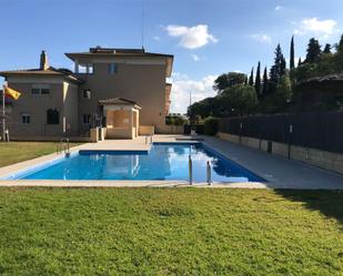 Swimming pool of Flat to rent in Tomares  with Air Conditioner, Terrace and Swimming Pool