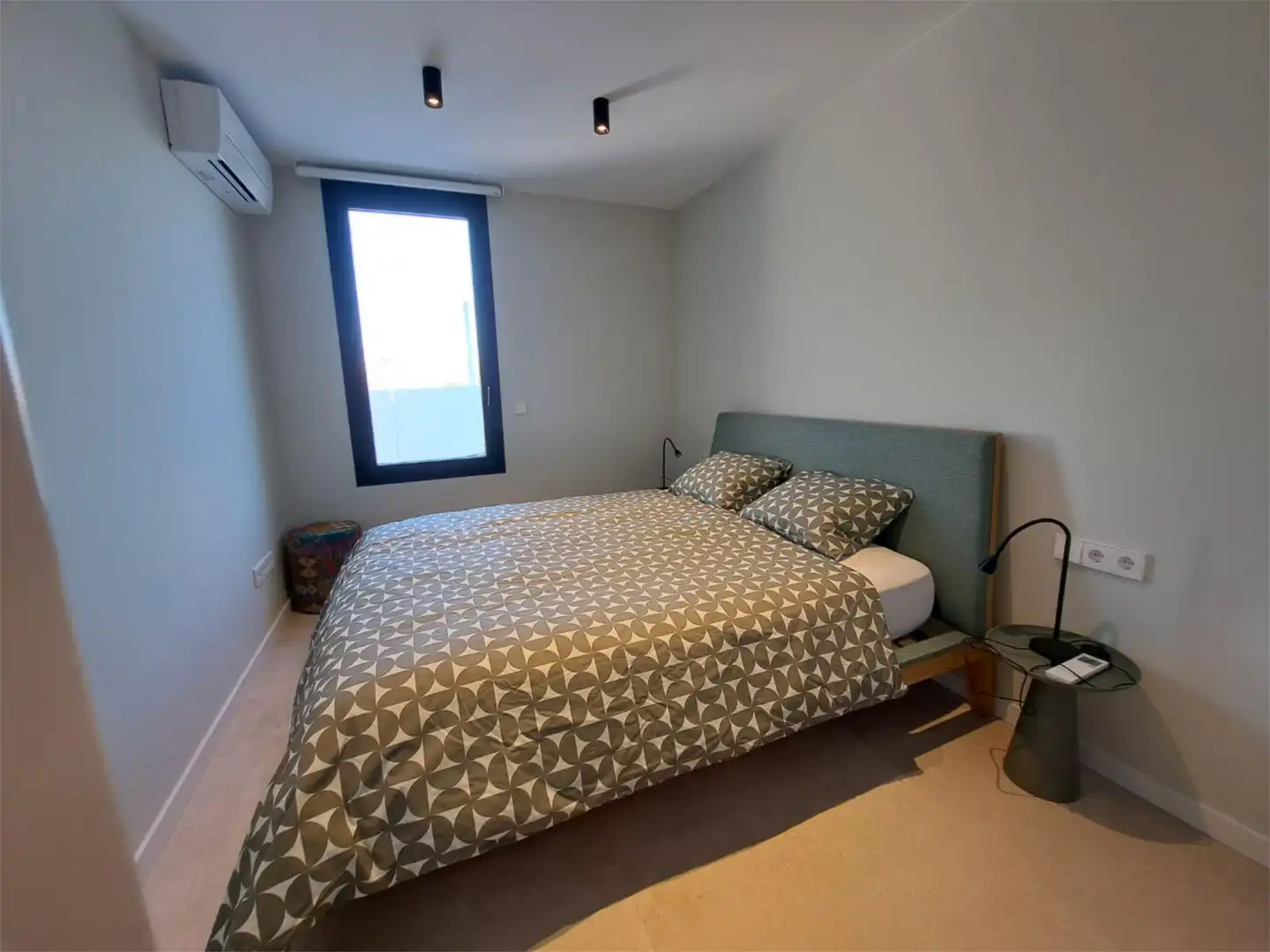 Casa o chalet en venta en Carrer del Mandariner, 17, Oliva Playa Habitación de Casa o chalet en venta en Oliva con Aire acondicionado, Terraza y Piscina