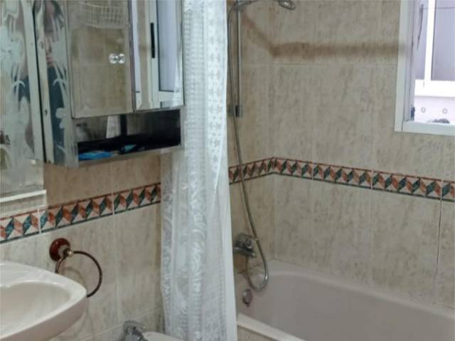 Piso en Venta en Calle Francisco Montero Pérez, 72 en Los Ángeles