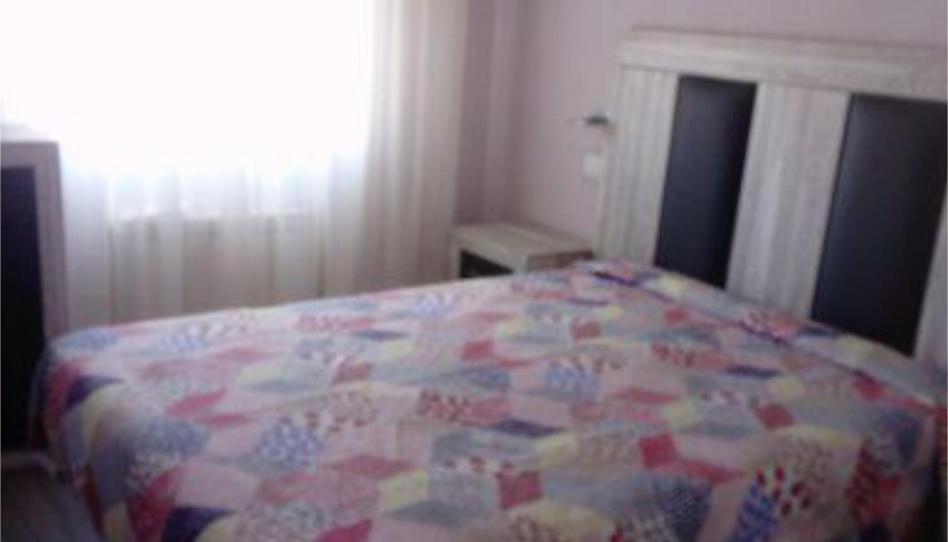 Photo 1 of Flat to share in Calle de Juan XXIII, 16, Centro, Madrid
