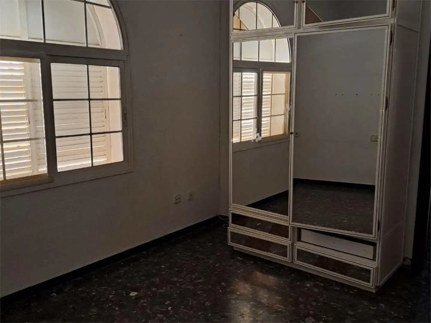 Dormitori de Casa adosada en venda en Alcalá de Guadaira amb Aire condicionat