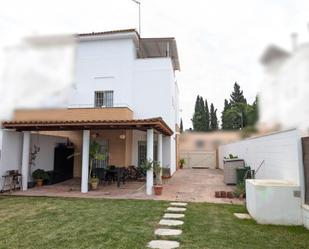 Garden of House or chalet for sale in Almensilla  with Air Conditioner, Swimming Pool and Balcony