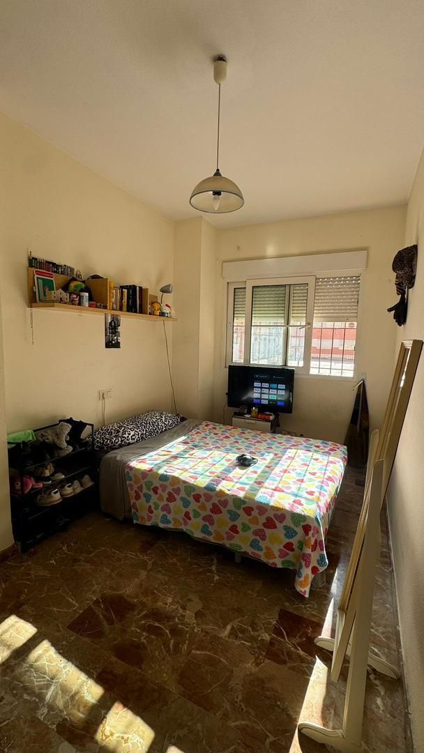 Habitación de Piso para compartir en  Murcia Capital con Aire acondicionado, Amueblado y Horno