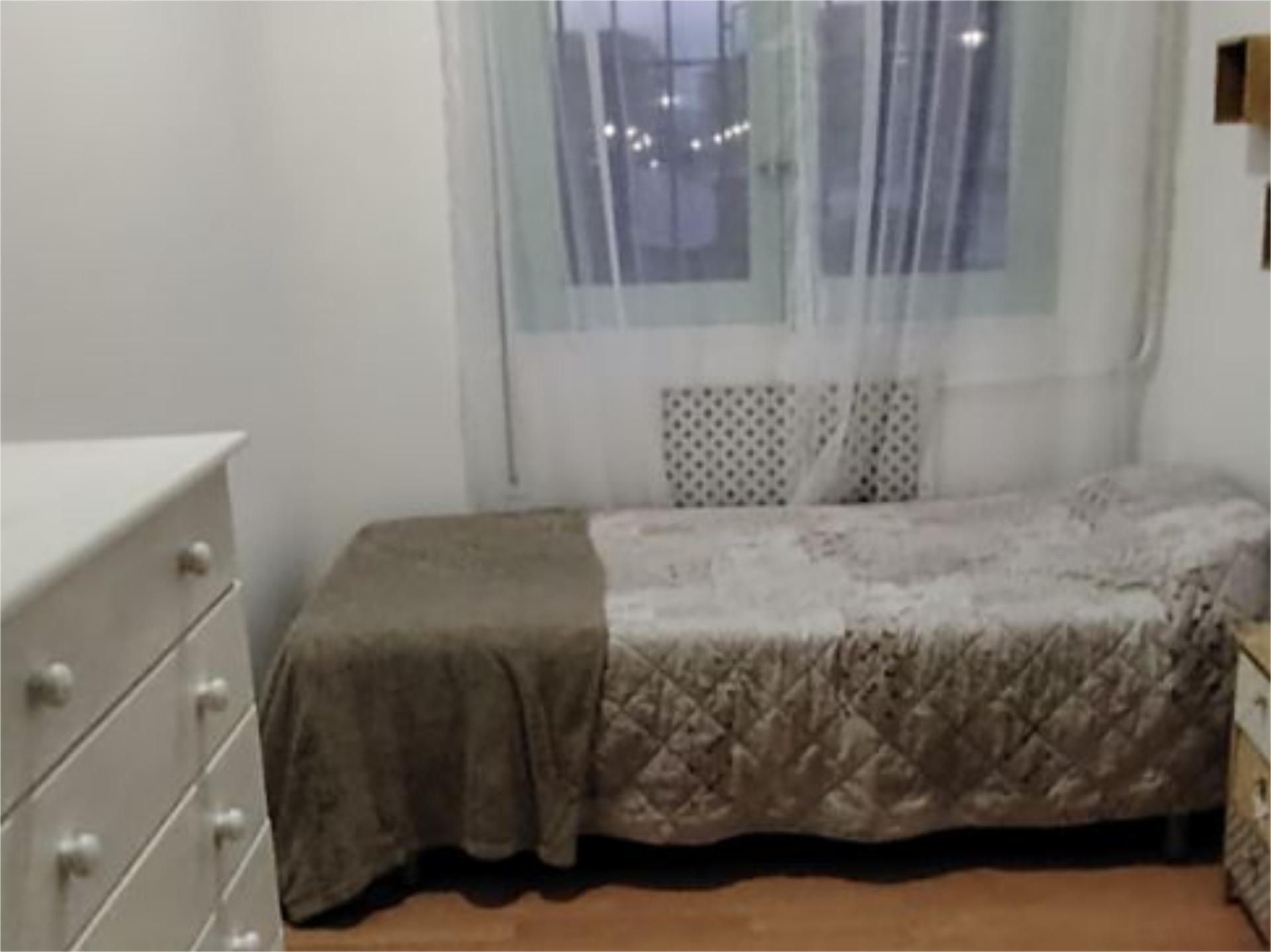 Habitación de Piso para compartir en Talavera de la Reina con Aire acondicionado, Calefacción y Amueblado