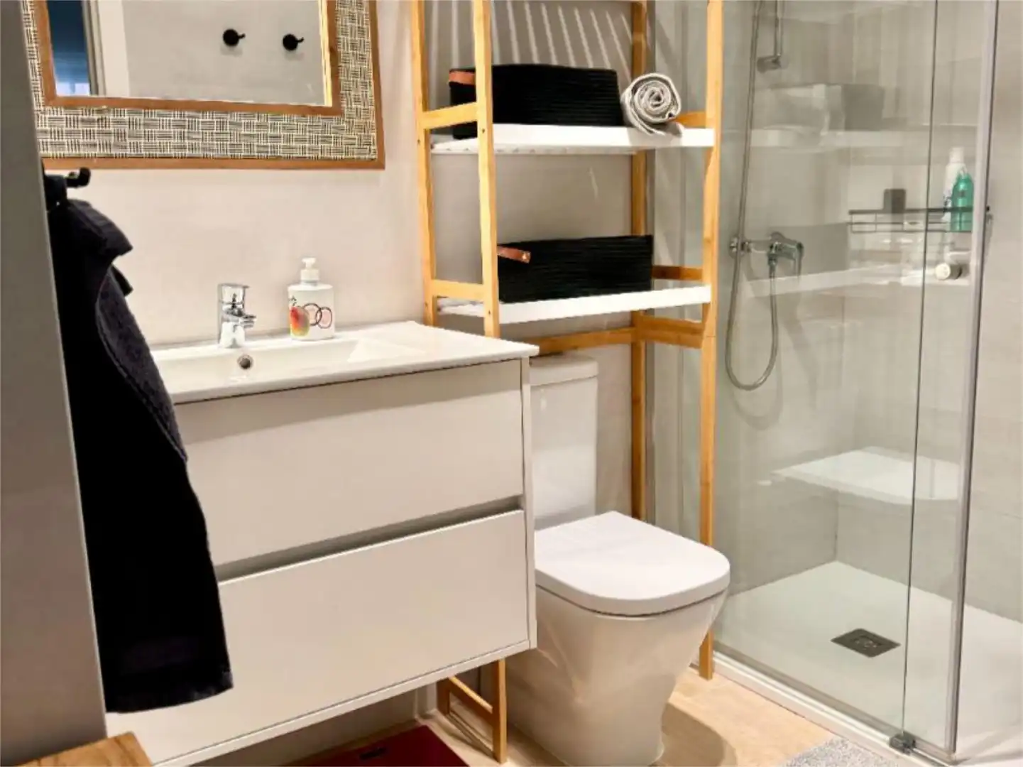 Apartamento en venta en Plaça de Mallorca, 3, Playa de la Concha Baño de Apartamento en venta en Oropesa del Mar / Orpesa con Aire acondicionado, Terraza y Piscina