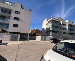 Exterior view of Flat for sale in Valdemoro  with Air Conditioner, Terrace and Swimming Pool