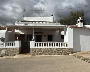 Exterior view of House or chalet for sale in Alcaucín