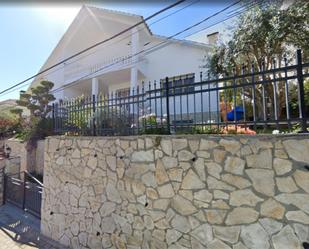 Exterior view of House or chalet for sale in Sant Just Desvern