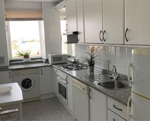 Kitchen of Flat to rent in  Sevilla Capital  with Air Conditioner, Heating and Terrace