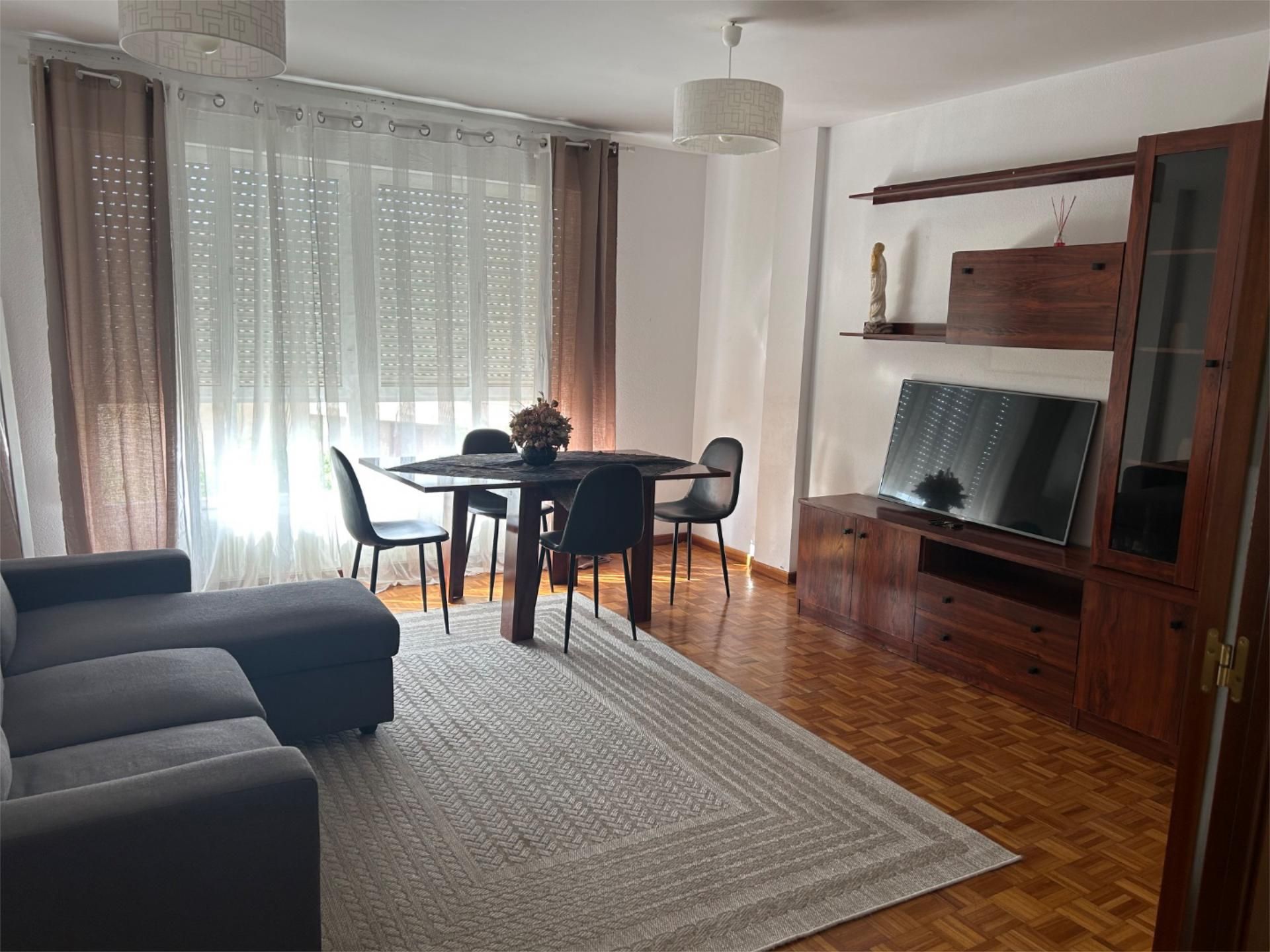Sala d'estar de Pis de lloguer en Soria Capital  amb Calefacció, Parquet i Moblat