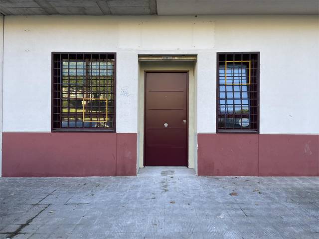 Local comercial en Venta en Calle Pablo Iglesias, 26 en Miralvalle - Av. Virgen del Puerto - La Data