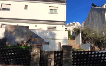 Casa adosada en alquiler en alcolea