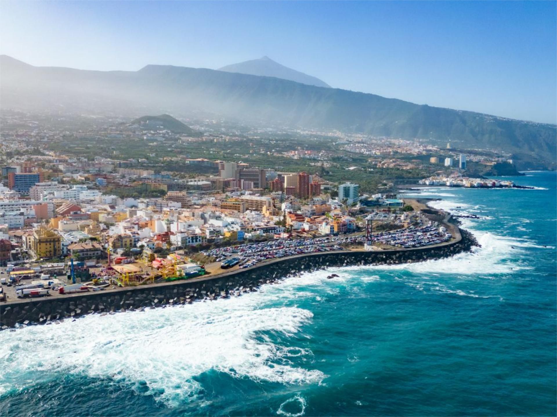 Exterior view of Flat for sale in Puerto de la Cruz  with Terrace, Swimming Pool and Balcony