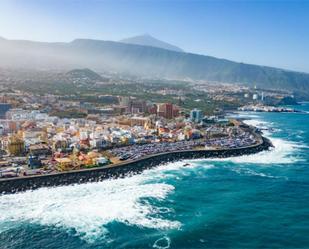 Vista exterior de Pis en venda en Puerto de la Cruz amb Terrassa, Piscina i Balcó