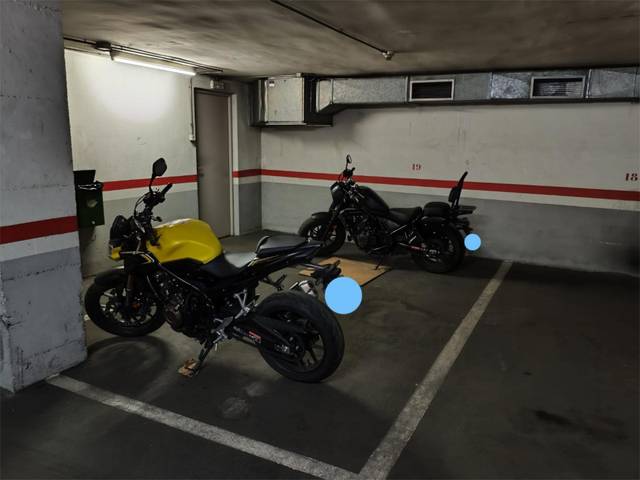 Garaje en Alquiler en Carrer de Sants, 224 en Sants-Badal