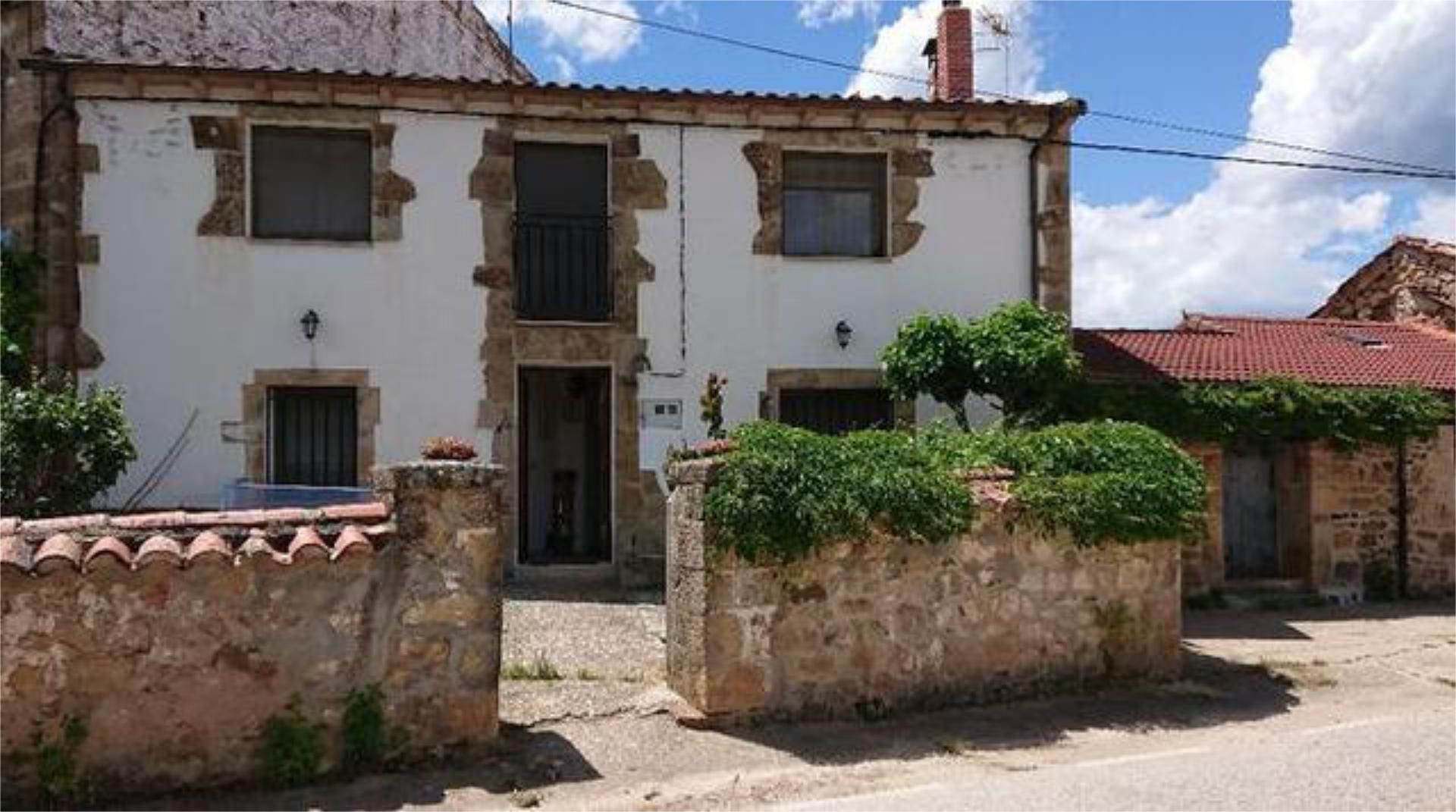 Exterior view of House or chalet for sale in Sotillo del Rincón  with Private garden, Storage room and Furnished