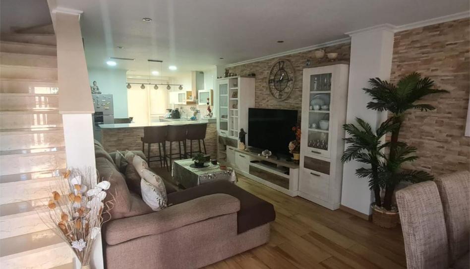 Foto 1 de Casa adosada en venda a Carrer Juan Gris, 19, Ciutat Universitària, Alicante