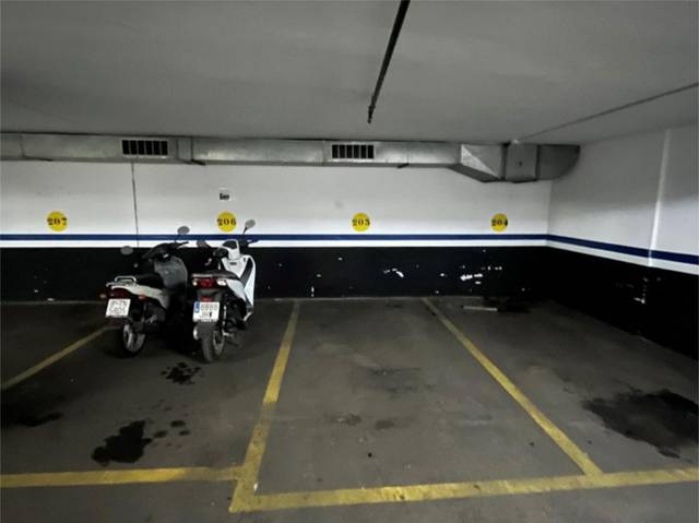 Garaje en Alquiler en Carrer de la Duquessa d'Orleans, 22 en Sarrià