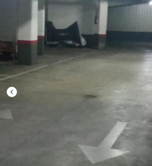 Foto 1 de Garatge de lloguer a Carolina Coronado, 2, La Plata, Sevilla