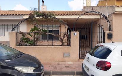 Casa adosada en alquiler en daya nueva