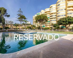 Vista exterior de Apartament en venda en Torremolinos amb Terrassa, Piscina i Balcó