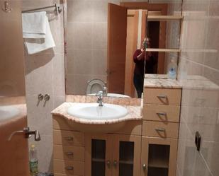 Bathroom of Flat to share in Igualada  with Air Conditioner, Heating and Terrace