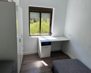 Pis per a compartir a Calle la Reguera, 36, Folgoso de la Ribera Dormitori de Pis per a compartir en Folgoso de la Ribera amb Calefacció, Parquet i Moblat