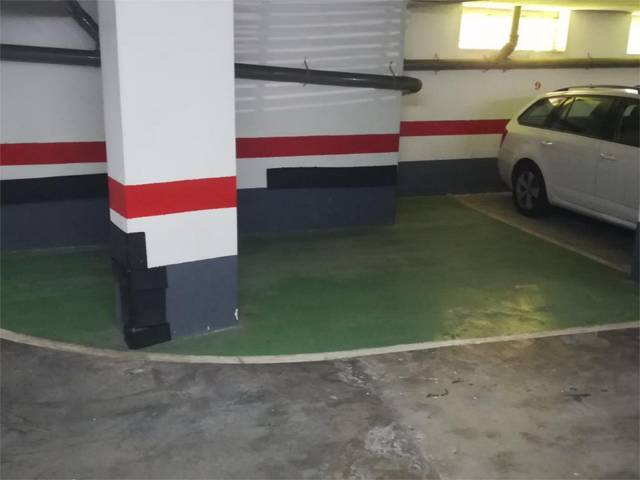 Garaje en Alquiler en Sarri Kalea, 4 en Santa María de Getxo