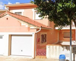 Exterior view of House or chalet for sale in Noblejas  with Heating, Private garden and Terrace