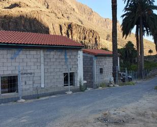 Vista exterior de Casa o xalet en venda en San Bartolomé de Tirajana amb Terrassa i Balcó