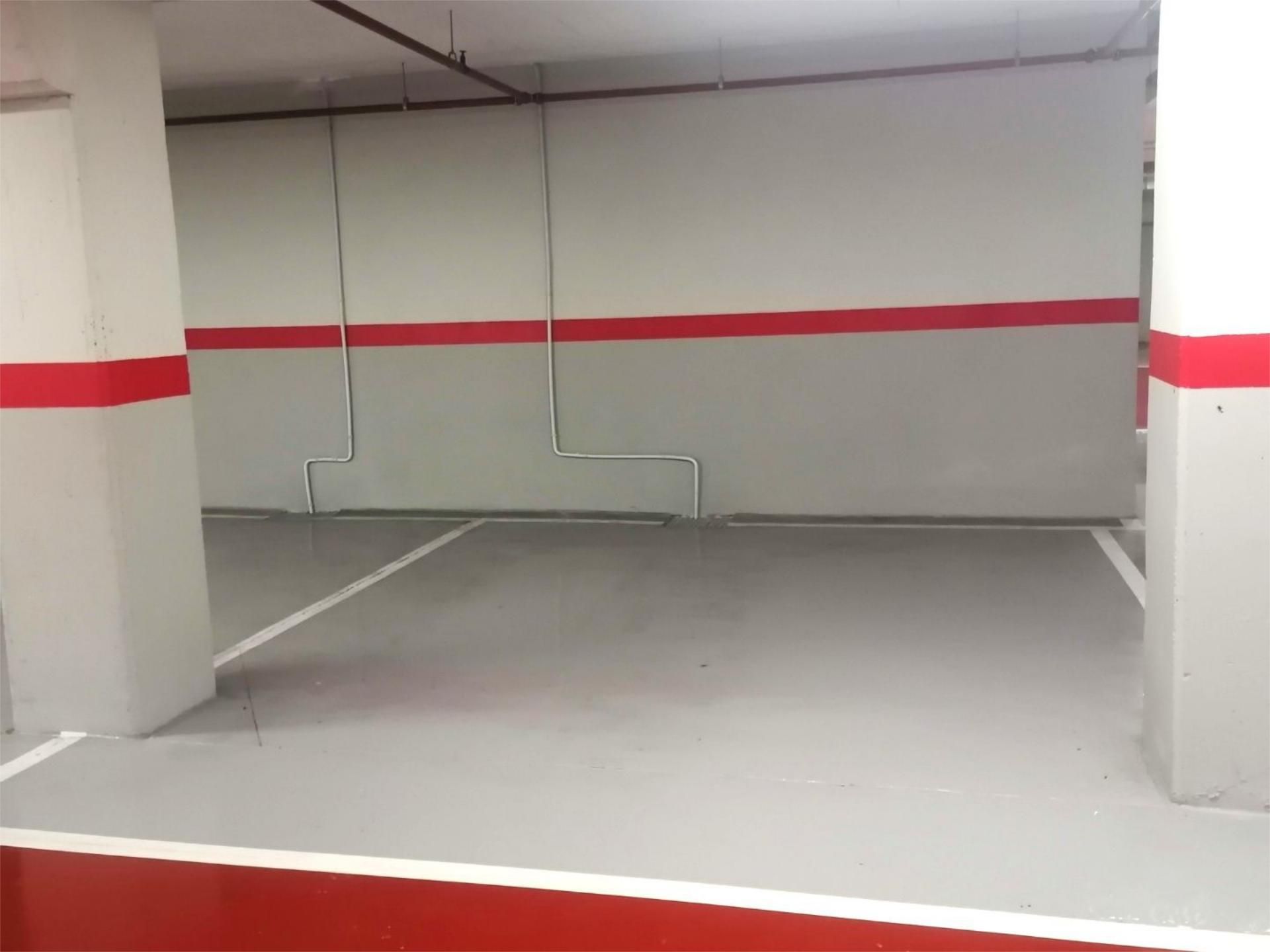 Aparcament de Garatge de lloguer en Badalona