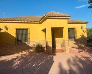 Exterior view of Single-family semi-detached to rent in La Campana  with Heating, Private garden and Terrace